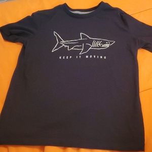 Black Old Navy tshirt